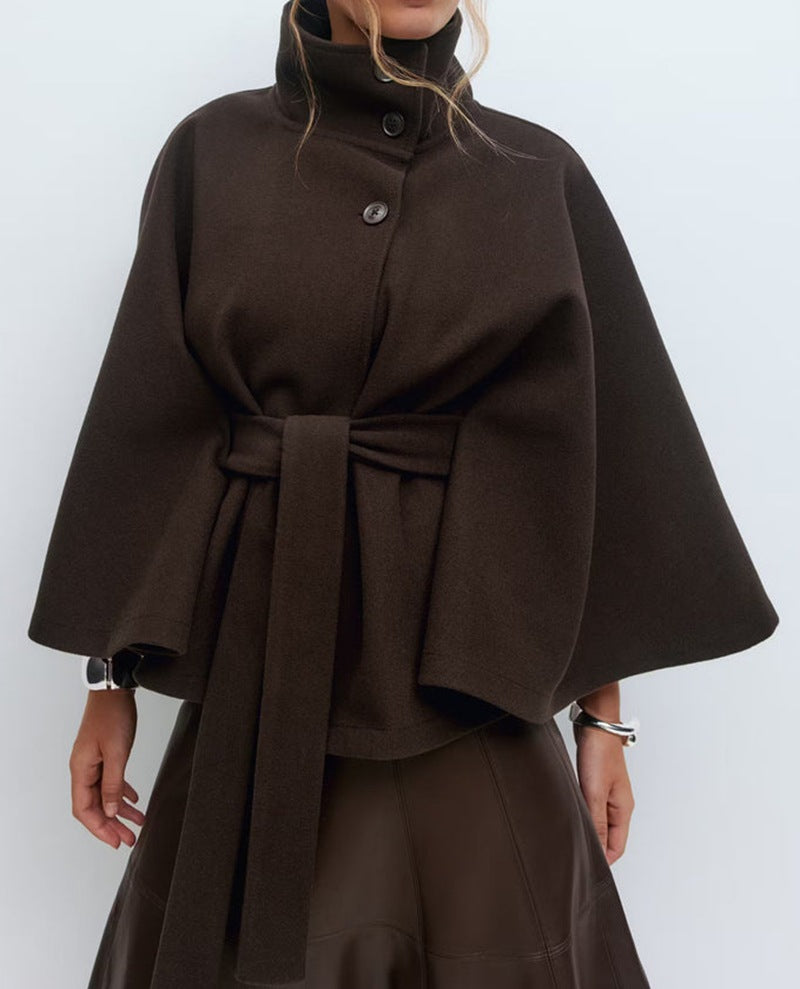 Elegant High-Neck Batwing Kåpe